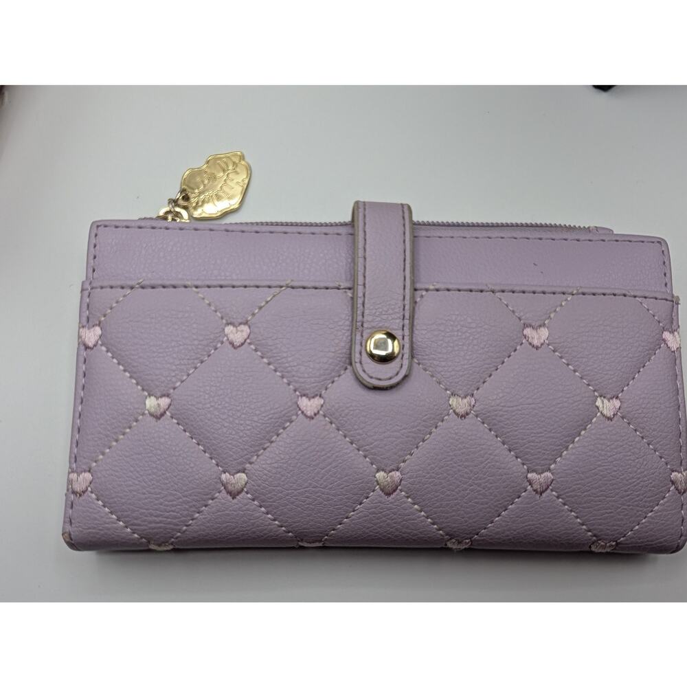 Betsey Johnson Lavender Quilted Heart Wallet Women's Faux Leather Snap Clutch - Picture 5 of 7